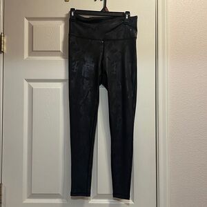 Mono B Leggings NWT